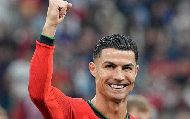 SNSフォロワーが10億人を突破! YouTubeも始めたC・ロナウドが大台に「これからも挑戦し続ける」