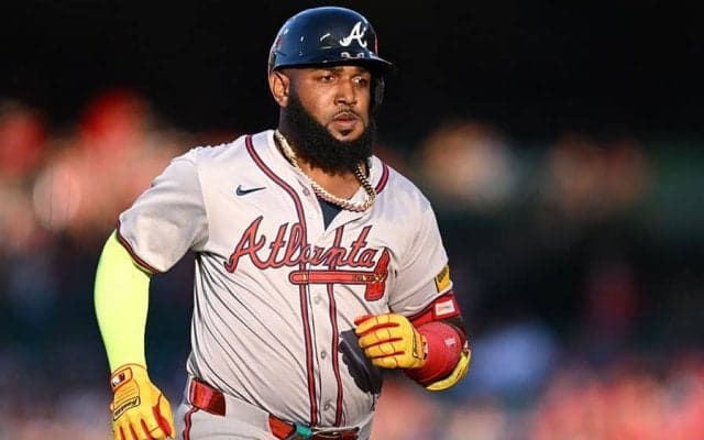 “大谷ライバル”が深刻な不振　21試合HRなし…3冠王候補が無冠の可能性