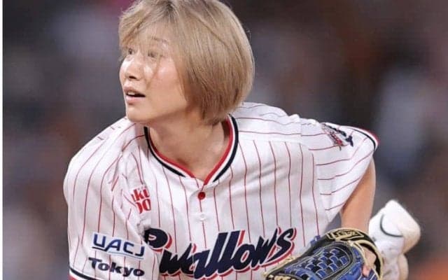 神宮に再び舞い降りた美人アスリートに話題沸騰「足、なっが！」「来年もぜひ！」