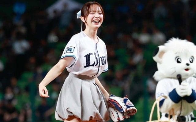 「天使すぎる」人気アナ降臨にX大興奮　“あざとい笑顔”で魅了「世界で一番可愛い」