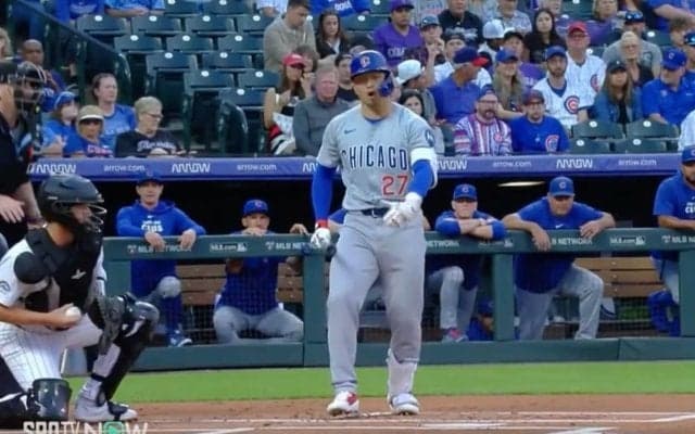 ふざけんなよ！ 鈴木誠也が「キレた？」 また被害に… 誤審レベルの“謎判定”が「酷すぎる」「何回ミスしてんだよ」