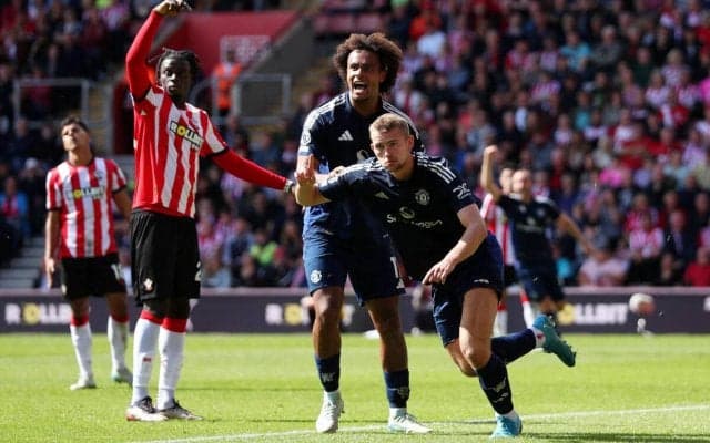 デ・リフト移籍後初弾にラッシュフォード半年ぶり弾のユナイテッドが連敗ストップ、菅原フル出場のセインツは4連敗【プレミアリーグ】