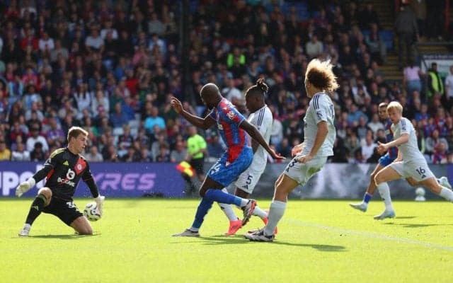 鎌田途中出場のクリスタル・パレス、昇格組レスターに苦戦も2点差を追いつきドローに持ち込む【プレミアリーグ】