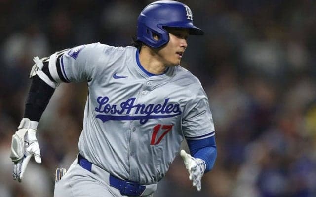 大谷翔平、第1打席は四球で出塁　49盗塁チャンスも…後続ベッツが初球で併殺打