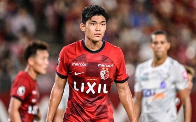 【広島との大一番でドロー。J1タイトルへ崖っぷちの鹿島が見せた可能性(2)】「確実に戦力」と鈴木優磨も太鼓判。17歳・徳田誉の内田篤人超え同点弾がもたらす“攻撃のギア”とは