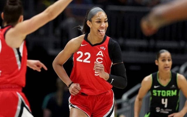 エイジャ・ウィルソンがWNBA史上初、単一のレギュラーシーズンで個人1000得点を達成