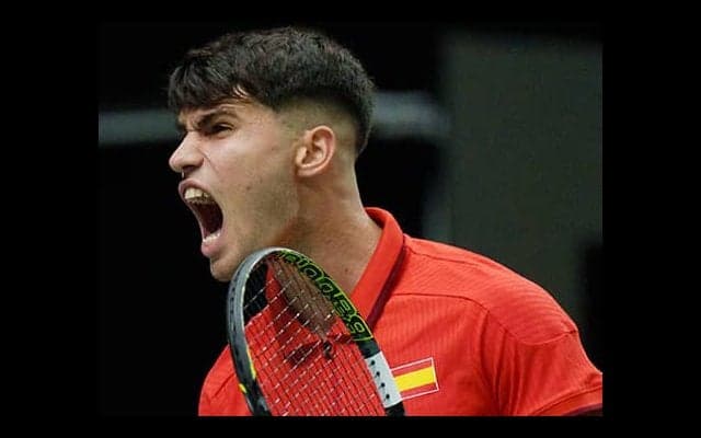 デビス杯 8強出揃う