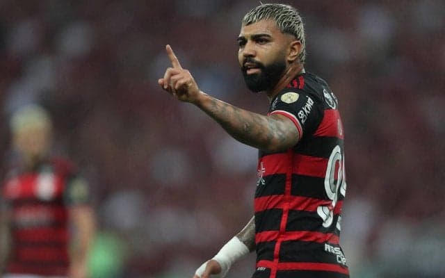 「日本に行くのか？」「どういうこと？」元ブラジル代表FWガビゴルのインスタ投稿が話題…日の丸のバンテージでファンが騒然