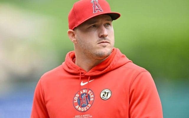 “崖っぷち”トラウトが受け入れるコンバート　屈辱の「29」で…「出場し続けるため」