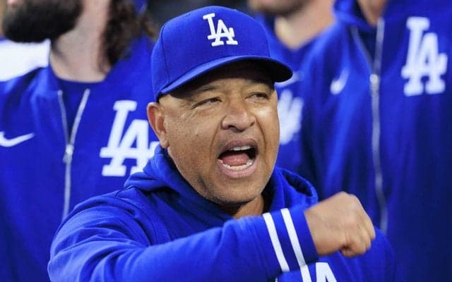 ドジャース・ロバーツ監督の評価は？　監督独断で決める時代が終焉したメジャーリーグの変化