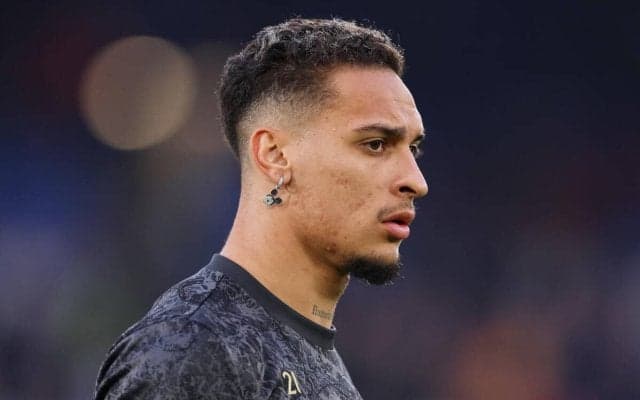 今季の出番はまだ1分…ユナイテッドFWアントニーに指揮官「他の選手たちを追い越さなければ」