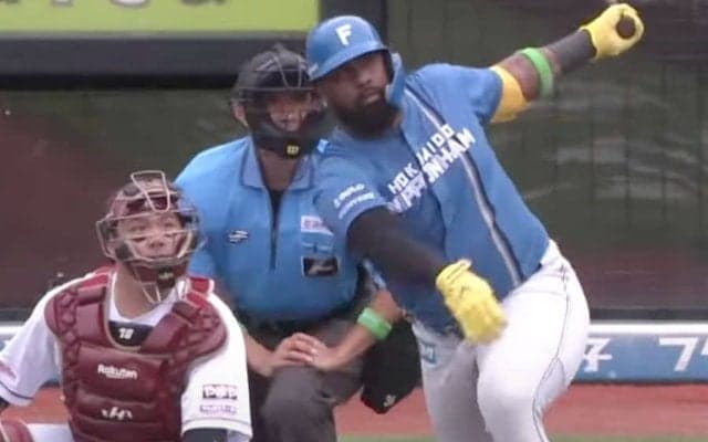 ハムの“最強”助っ人を「手放すな」　到達した大台…投手戦慄の.913が「凄すぎる」