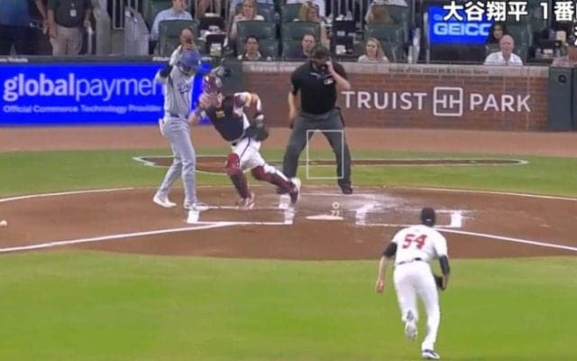 何が起きた？ 大谷翔平の打席で“想定外のハプニング”「いきなりどうした」 まさかの展開に… 球場騒然