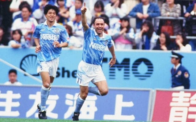 「言葉がでない…」「早すぎる」磐田が59歳で他界したスキラッチ氏を追悼…通算93試合65得点、ともにプレーした藤田俊哉氏も追悼「多くのものを学びました」