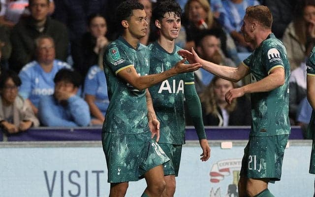 低調スパーズが後半終盤2発で薄氷の逆転突破…コヴェントリーの坂元達裕はベンチ入りも出場なし【EFLカップ】