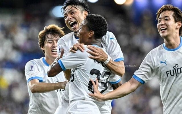 【ACLE日本勢で唯一勝利の川崎。蔚山戦の結果を分けた事前分析(2)】FW小林悠は「あまり前で背負わないように」をピッチの上でどう解決したか……百戦錬磨FWの対応力