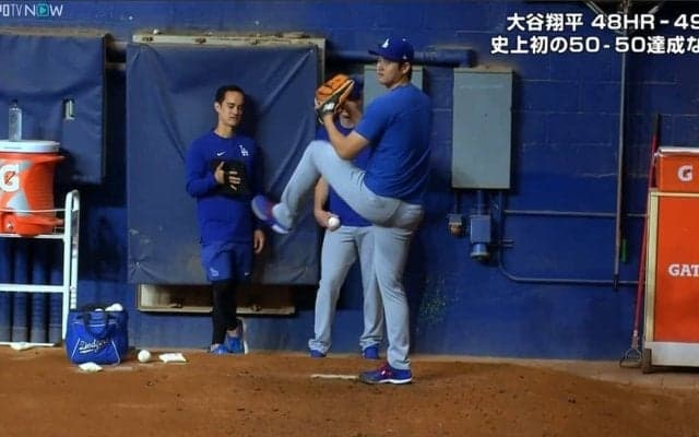 大谷翔平の今季“二刀流”復帰はありえる！？ 術後最多30球、MAX149.7キロ… 解説者が大興奮の投球練習
