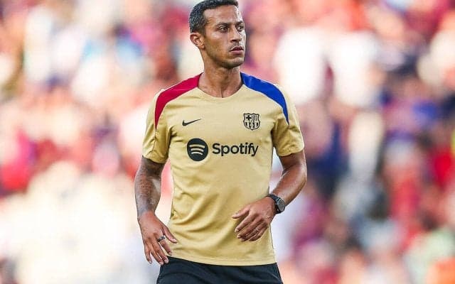 「ようこそ日本へ！」「東京には行く？」現役引退のチアゴ・アルカンタラ氏が京都観光を満喫中、リバプール時代の同僚南野拓実も反応