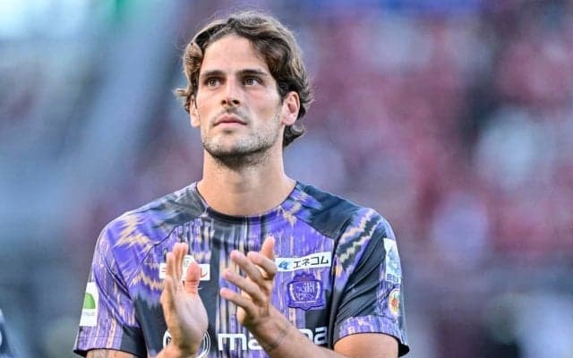 「本物すぎるのよ笑」「こんなFW欲しい…」J1広島に新加入の元ポルトガル代表FWがACLで「衝撃のゴラッソ」決める！ 「日本人には蹴れないシュートやね…」の声