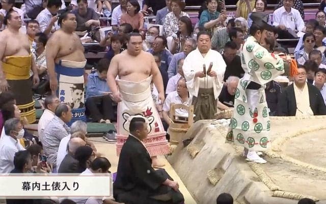 力士の化粧まわしに“笑撃” 本人にそっくりで「激似すぎるw」「ほのぼの」ファン騒然