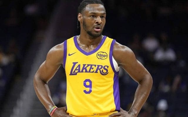 “レブロンの長男”ブロニー・ジェームズのサマーリーグ実使用ジャージーが約549万円で落札