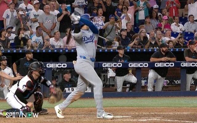 なんてこった！“大谷勝負”で生まれた伝説の光景 「ピッチャーが頭を抱えた」50-50達成の歴史的瞬間