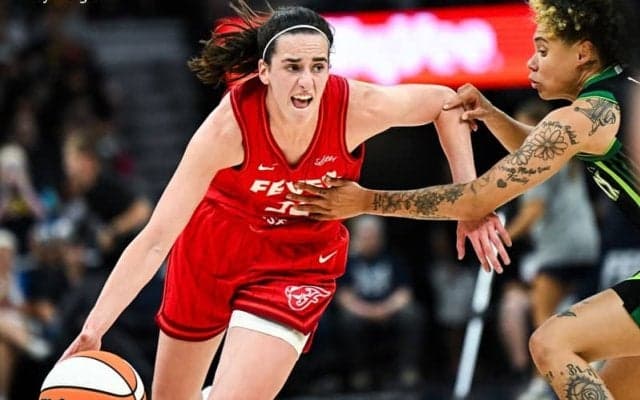 WNBAフィーバーのケイトリン・クラークが平均アシストと3ポイント成功数でリーグトップに