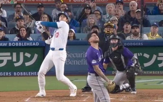 大谷翔平の豪快52号アーチに相手投手“確信ガックリ”…ボール球を強引に持っていかれ思わず“お口あんぐり”の瞬間