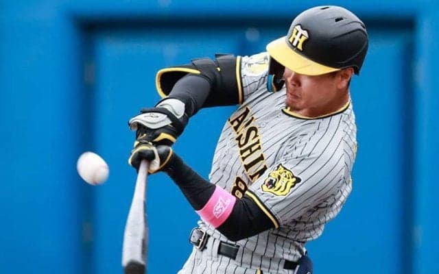 外野一歩も動かず…阪神25歳の爆速弾が「大谷やん」　逆転Vへ望み繋ぐ一振りが「エグい」