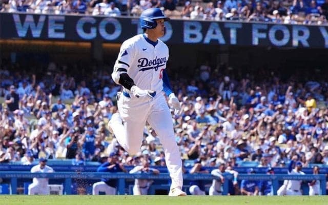 大谷翔平、55盗塁で「52-55」　イチロー氏の日本人記録へ王手→最多127得点に並ぶ