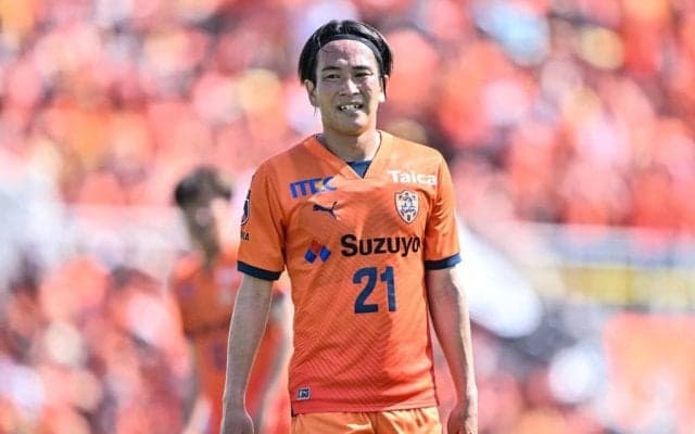 【J2清水が終盤戦で見せる昇格へのチーム内競争 (2)】MF矢島慎也が「変なプレッシャーに負けているようではベンチにも入れなくなる」と語る危機感と競争。右肩上がりでラストスパートへ