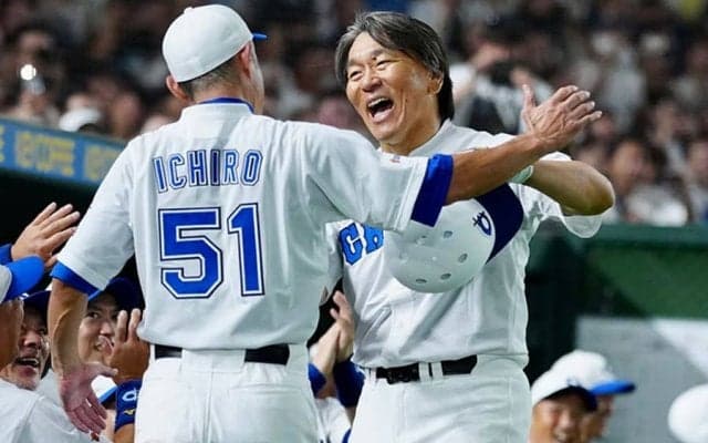 衝撃3ランの松井秀喜氏が感激「こんないいことが…」　満身創痍も笑顔「テーピングぐるぐる巻き」