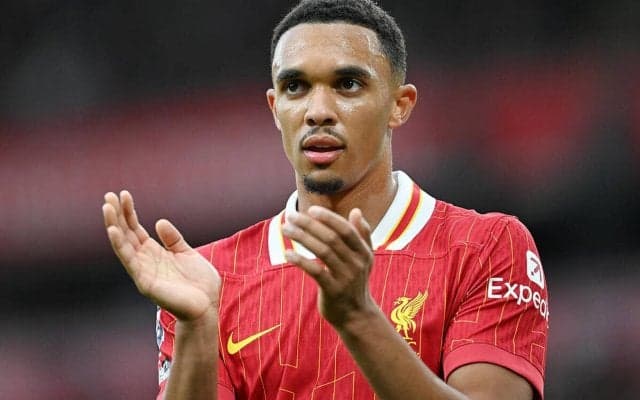 「誰も対戦したがらないDFになりたい」TAAがスロット監督との取り組み明かす、去就についても触れ「少なくとも今季はリバプールで」