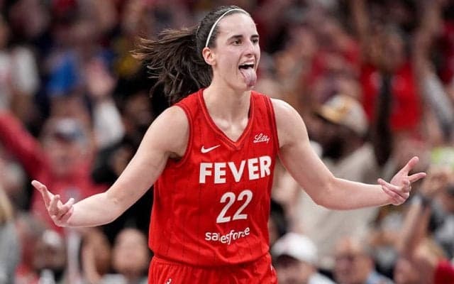 記録づくしの超新星ケイトリン・クラークが満票でWNBA新人王を受賞…オールWNBAファーストチームにも選出