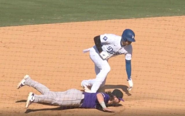 なんだ、ただの天才か… 大谷翔平、衝撃の「神スライディング」 名手もドン引き… 55個目の盗塁が「エグすぎる」