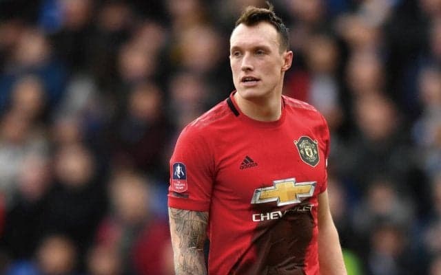 「今日で終わりにします」フィル・ジョーンズが明かす現役引退…心待ちにした“テン・ハグ就任初日”の異変で悟った幕引き