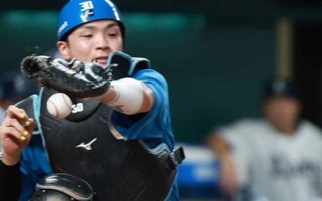 【日本ハム】光る献身　”第3の捕手”がチームのピンチを救うか　注目集める26歳捕手のユーティリティぶり