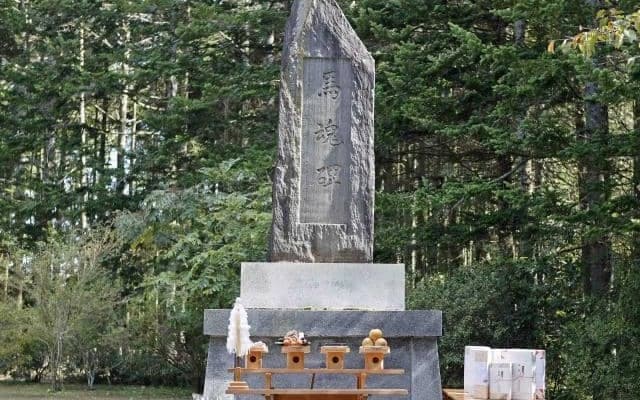 ロジャーバローズほか138頭の功労馬をしのぶ慰霊祭 オーマイホースパークで開催される