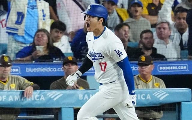 大興奮の大谷翔平…横のコーチにファン注目「首が心配です！」　見せた気迫の雄たけび