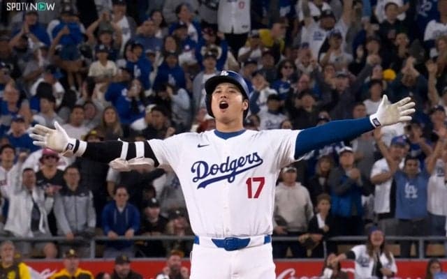 異様な雰囲気…「神だ」大谷翔平への“MVPコール”で球場内がブチ上がった一部始終「ヒーロー」「止まんねえw」「えぐいな」