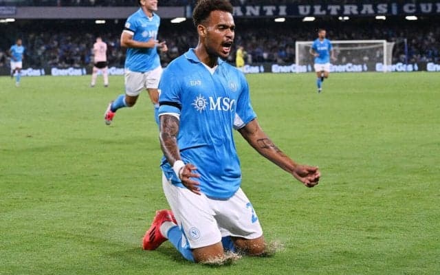 ナポリがマクトミネイの移籍後初弾など5発圧勝で3回戦進出【コッパ・イタリア】