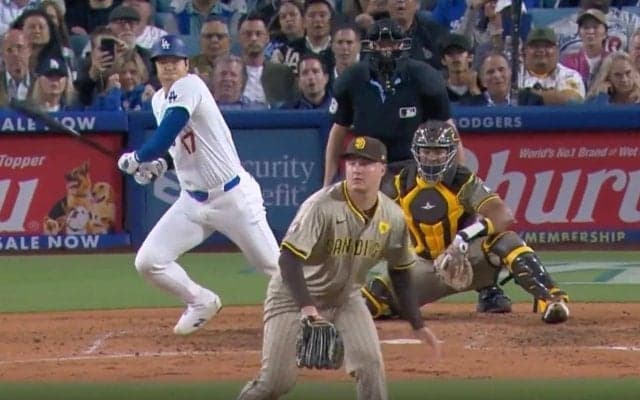 どこ見てんだよ！ 大谷翔平の“爆速タイムリー”で異変「体ヤバい」 ビックリした相手投手の様子がおかしくなる