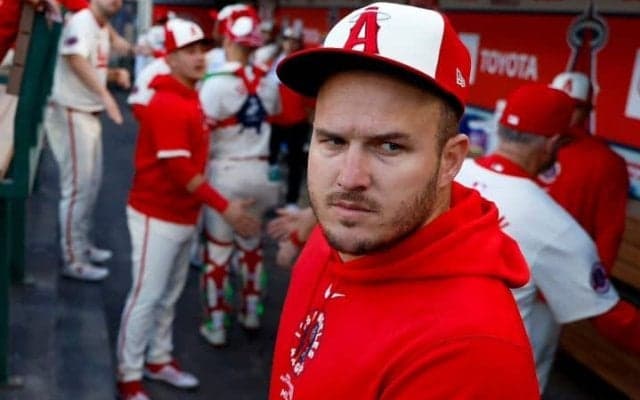 「球団が崩壊する」大谷翔平を失って招いた最悪の状況　エ軍のドロ沼化に米専門サイトも嘆き「笑顔のオオタニを眺めるだけ」