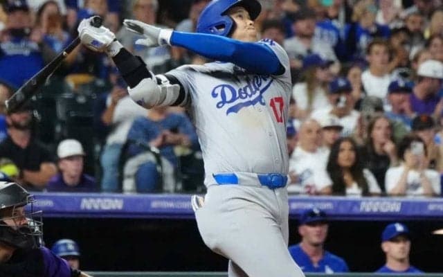 大谷翔平54号、敵地で異例のMVPコール　特大弾にコロラド熱狂…54-57に大歓声