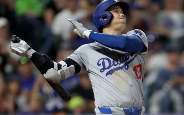大谷翔平、4安打の大暴れで打率「.309」　54号&57盗塁も達成　逆転「三冠王」が見えた