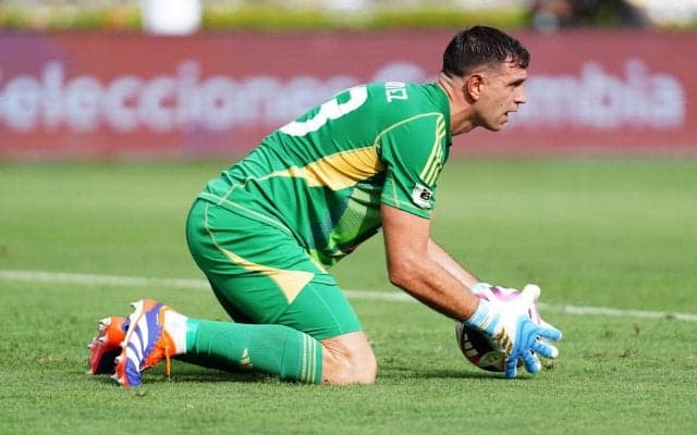 股間パフォに平手打ち…アルゼンチン代表守護神にFIFAが2試合出場停止処分