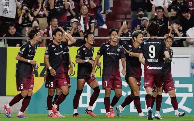 神戸が浦和にウノゼロ勝ちで2位浮上　ミッドウィーク温存の武藤嘉紀がヘディング1発勝ち点「3」【明治安田J1第32節】