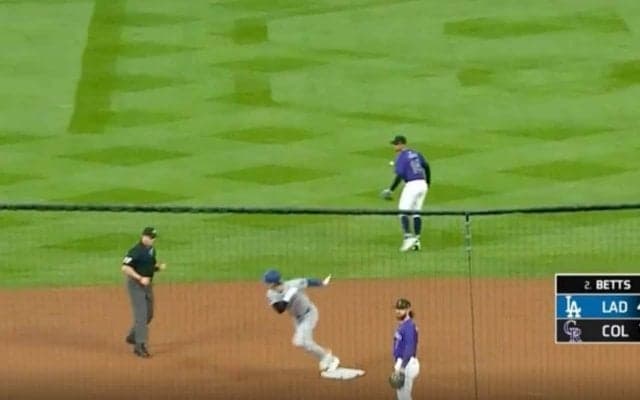 何が起きた？ 大谷翔平、57盗塁で“想定外のハプニング”「やっちゃったな」 相手野手が混乱… 球場騒然