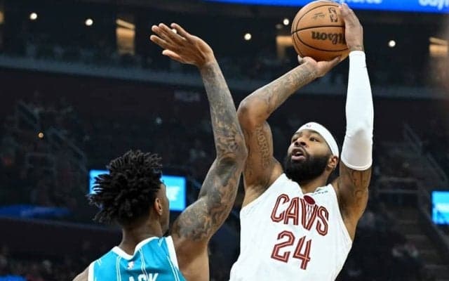 ニックスが今オフに無保証で契約したマーカス・モリスSr.とチュマ・オキキを放出