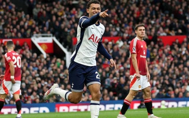 スパーズが敵地でブルーノ退場ユナイテッドを粉砕…ブレナン＆ソランケ連発で公式戦4連勝【プレミアリーグ】